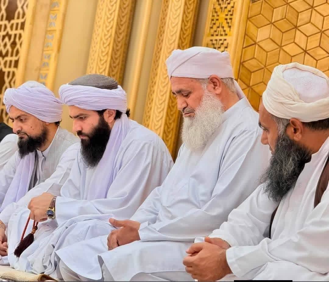 محمد کریم صالح، از فعالان جماعت تبلیغ در زاهدان ایران، در مسجد جامع خواجه عبدالله انصاری در گازرگاه هرات