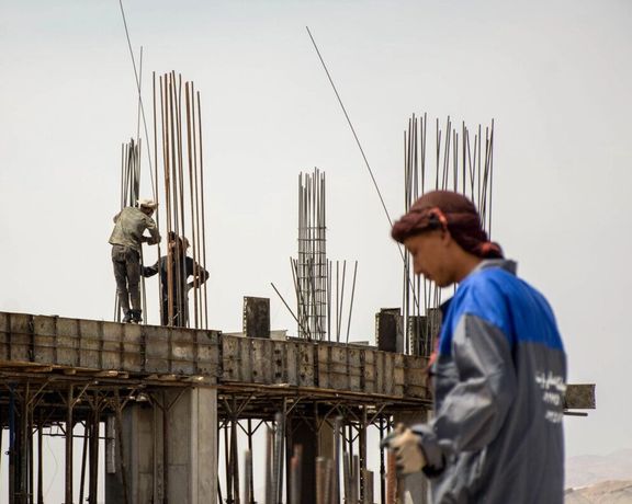 وزیر کار طالبان با سفیر ایران درباره انتقال قانونی کارگران افغان گفتوگو کرد