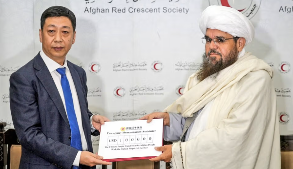 الصين تقدم 100 ألف دولار مساعدة لحركة طالبان