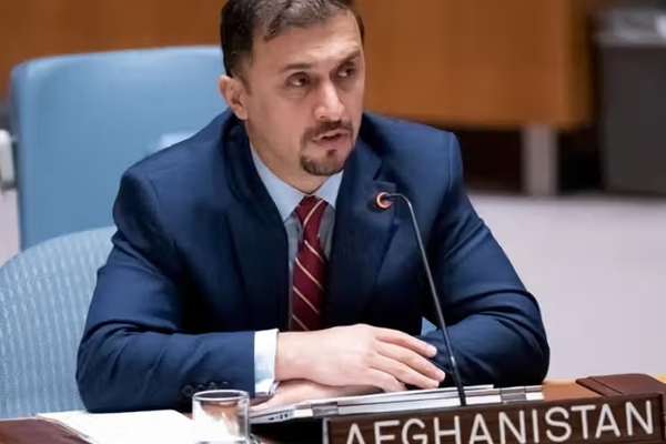 نصیراحمد فایق: افغان ښځې باید د افغانستان د راتلونکي سیاسي بهیر برخه اوسي