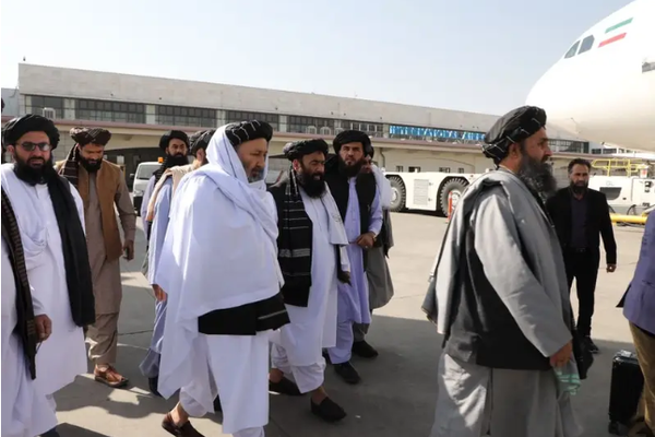 Taliban’s Deputy PM Visits Tehran to Discuss Economic Cooperation With Iran