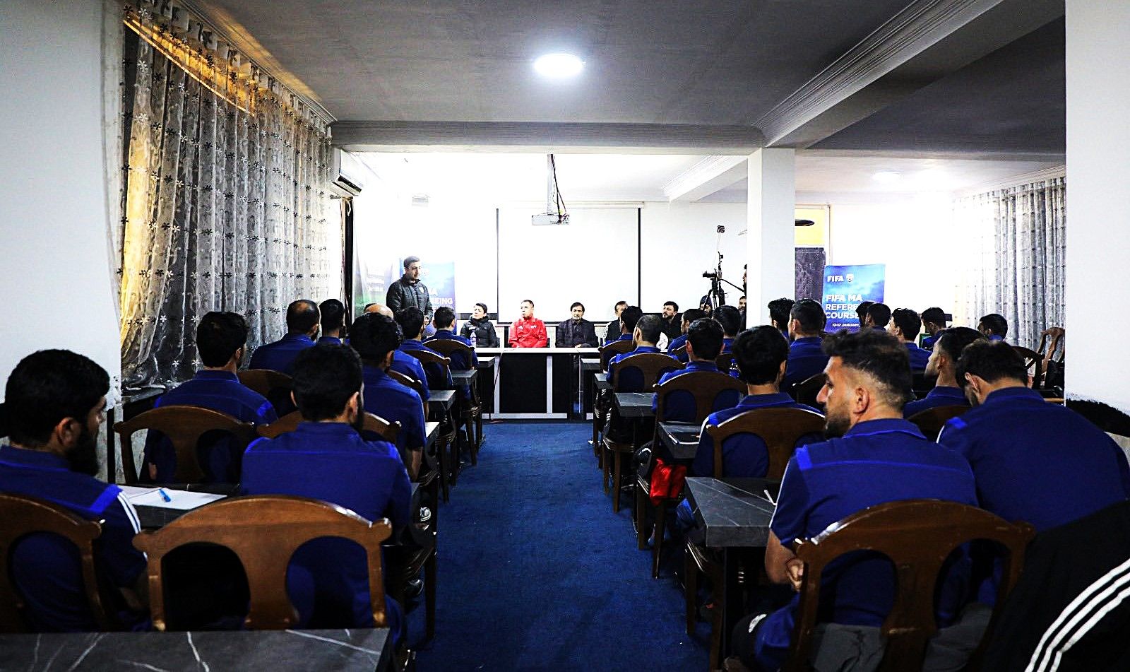 آغاز دوره شش‌روزه آموزش داوری فوتبال با حضور مدرسان فیفا در کابل