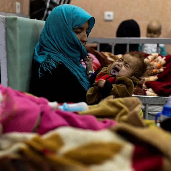 برنامج الأغذية العالمي: سوء التغذية يترك تأثيرًا صادمًا على النساء الأفغانيات