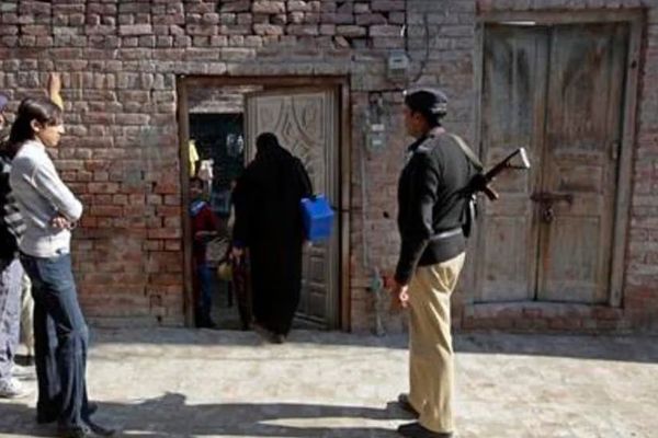 دو نفر در حمله افراد مسلح به تیم واکسیناسیون فلج اطفال در خیبر پختونخوا کشته شدند