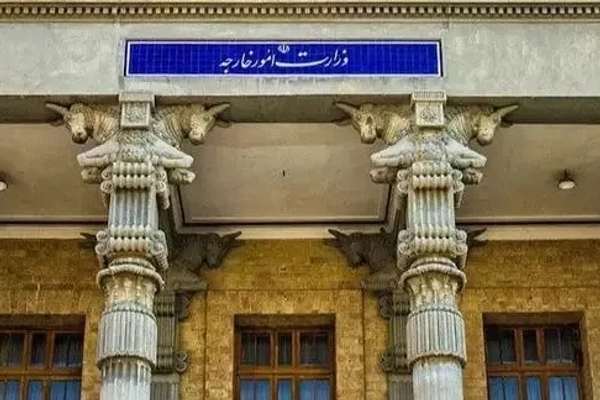 پس از بازداشت شهروندان ایرانی در بریتانیا، تهران کاردار این کشور را احظار کرد