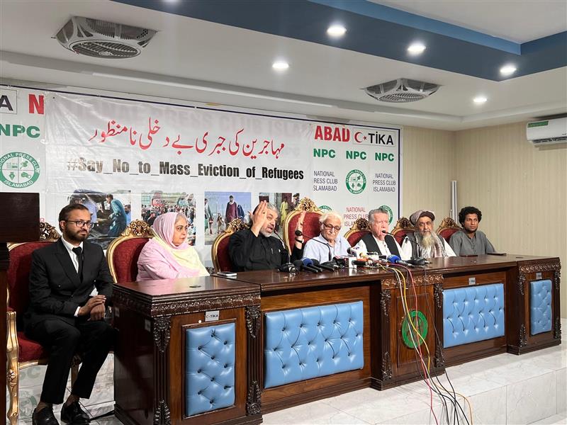  سیاستمداران و فعالان مدنی پاکستان خواستار توقف اخراج مهاجران افغان‌ شدند