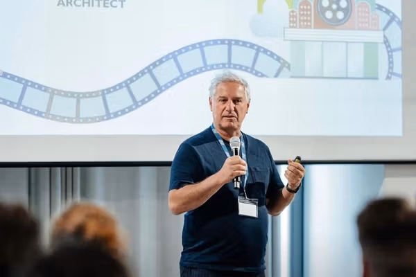 معمار فرانسوی که سینما آریانا را بازسازی کرد میگوید بلدوزر قلبم را ویران کرد