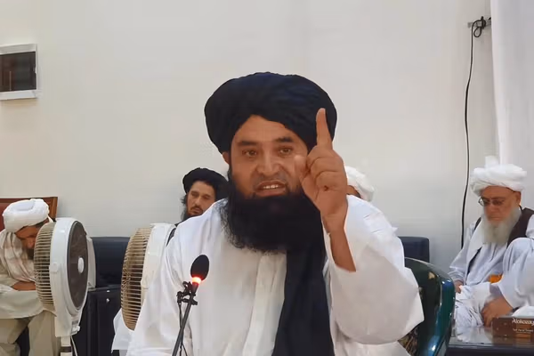 د طالبانو د حج او اوقافو رییس: یوشمېر هېوادونه د «کافرانو» په لارښوونه پر موږ بریدونه کوي