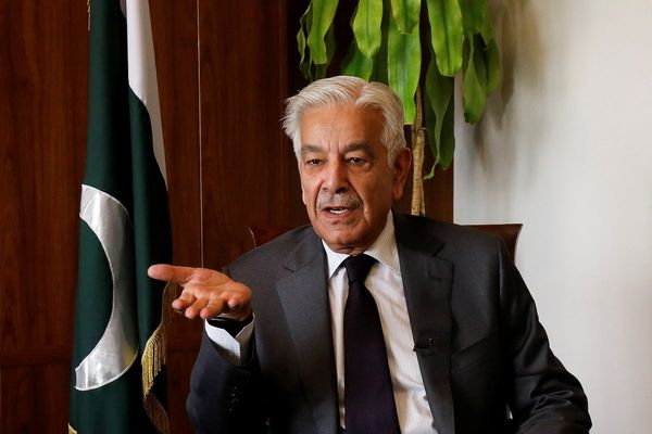 وزیر دفاع پاکستان: هرگونه توافق با طالبان باید کتبی باشد نه شفاهی