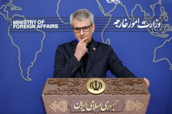 د امریکا او ایران ترمنځ د خبرو شپږم پړاو په عمان کې ترسره کېږي