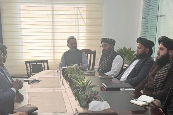 طالبانو له بنګلهدېشي چارواکو سره پر سوداګرۍ او ترجیحي تعرفو خبرې وکړې