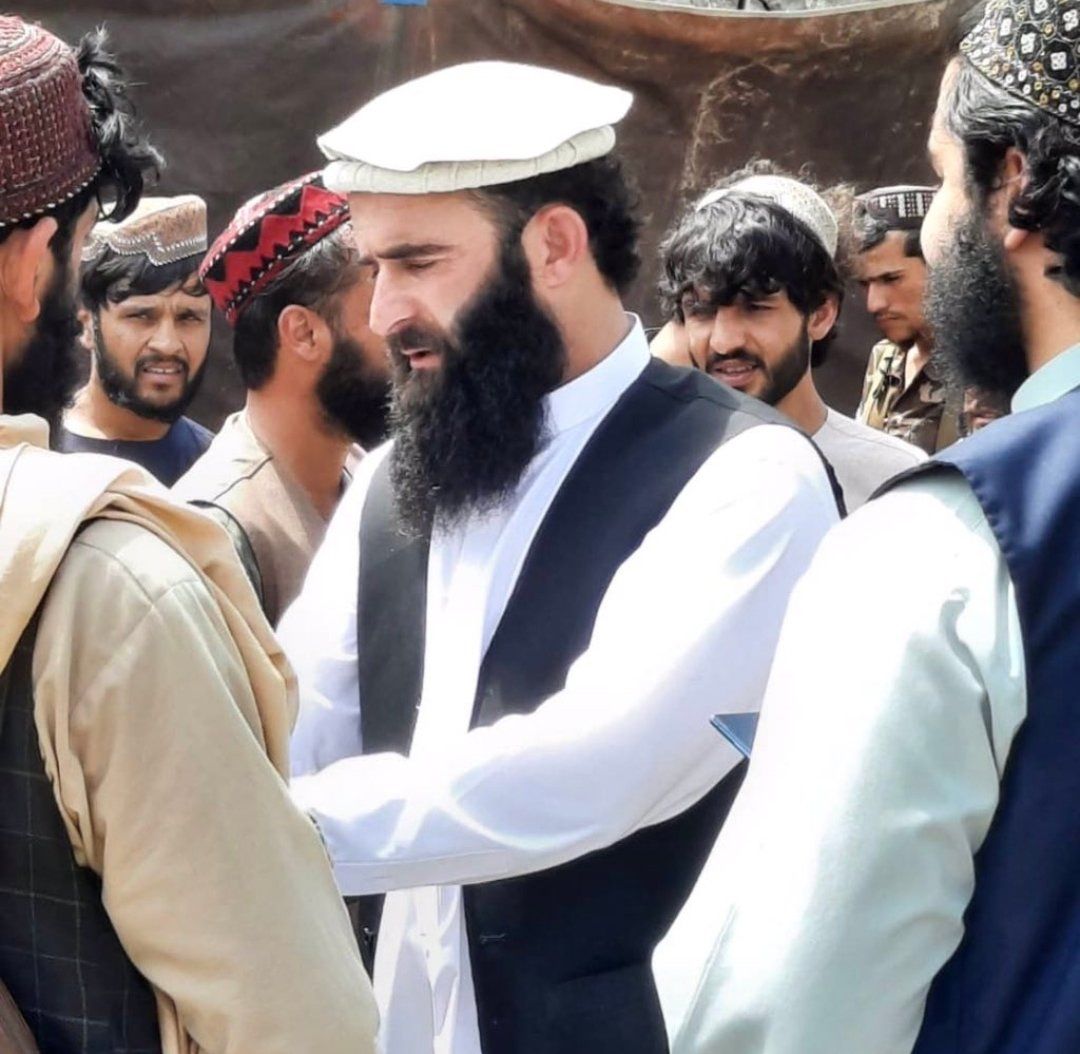 عبداالحمید خراسانی می‌گوید "به‌دلیل بی‌انصافی‌ها و بی‌عدالتی‌ها" از گروه طالبان جدا می‌شود