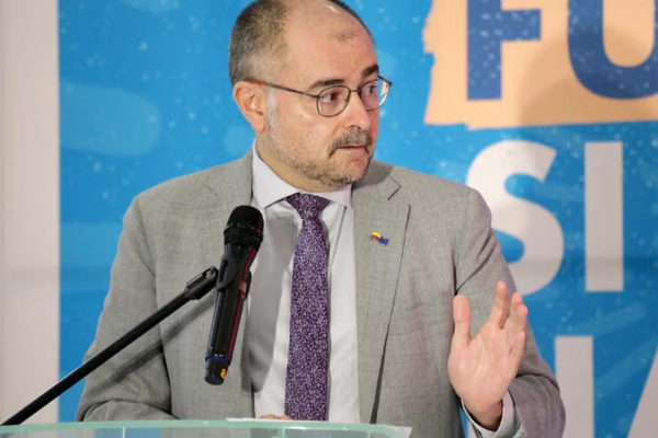 المبعوث الخاص للاتحاد الأوروبي يصل إلى كابل