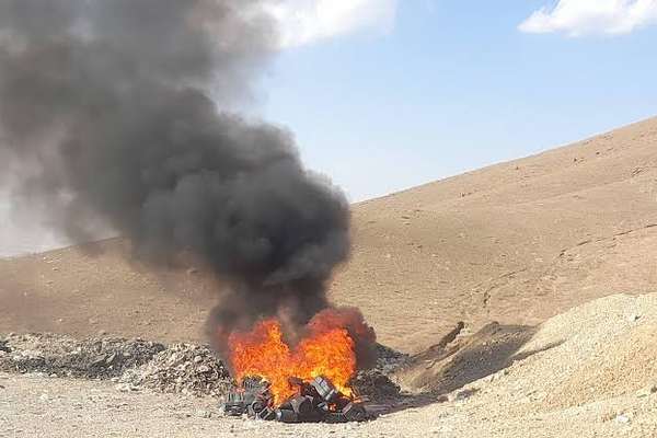 طالبان دهها وسیله پخش موسیقی را در لوگر آتش زد