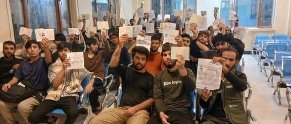 په یوه اونۍ کې؛ د پاکستان له زندانونو نږدې ۲۰۰ افغانان خوشې شوي دي