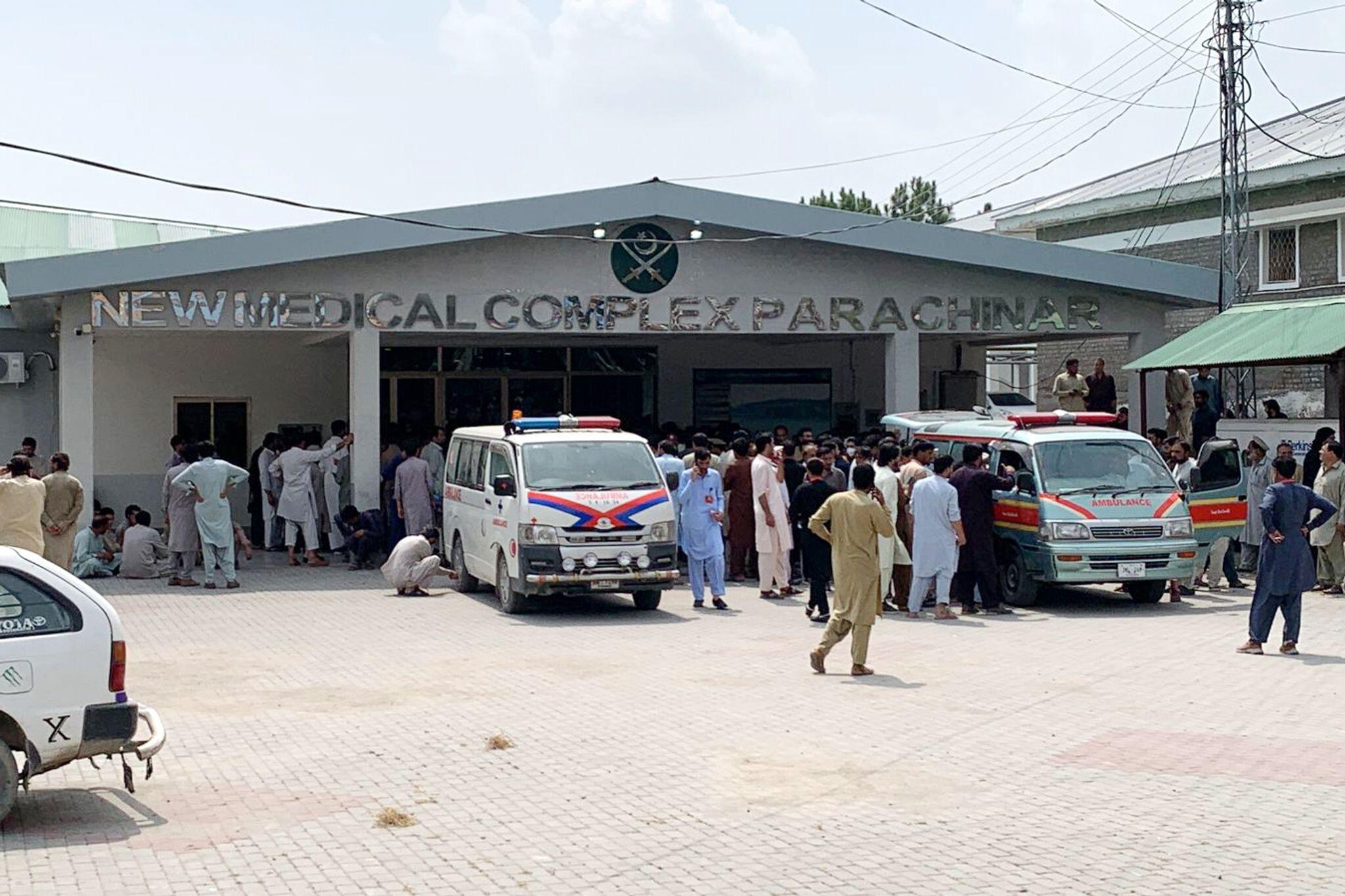 کورمه کې له ۶۸ ورځو راهیسې د لارو تړل کېدو له امله په تازه پېښه درې ماشومان مړه شوي