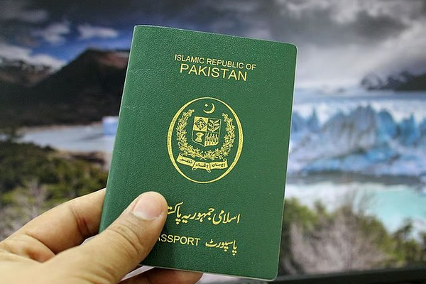د پاکستان حکومت د پاکستان د تابعیت په قانون کې بدلون راوستی