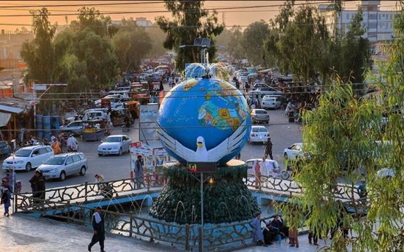 په هلمند کې د یوې ټرافیکي پېښې له امله ۶ کسان مړه او ۲ نور ټپيان شول