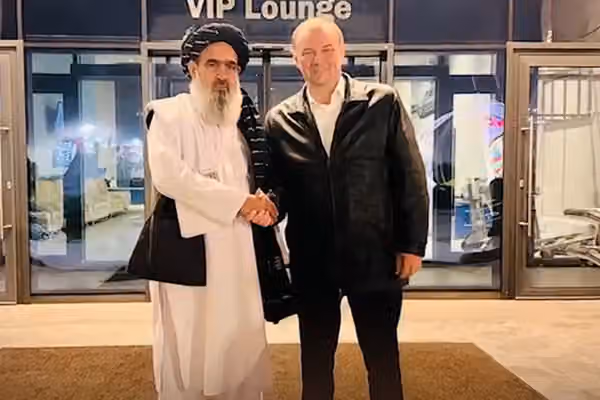 د طالبانو د عامې روغتیا وزیر د یوه پلاوي په مشرۍ بېلاروس ته تللی
