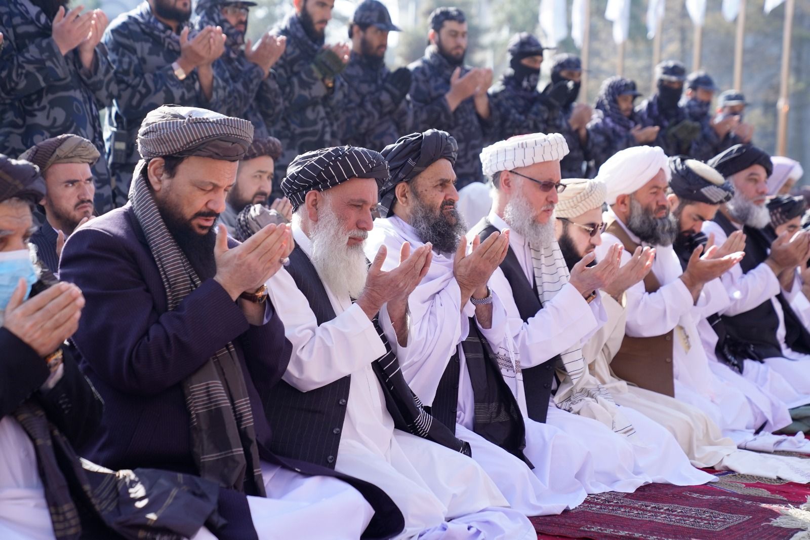 سه سال پس از رسمیت نیافتن، سخنگوی طالبان می‌گوید رژیم آن‌ها منزوی نیست