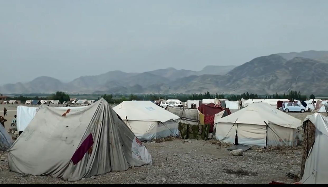 د طالبانو او پاکستان ترمنځ جګړې زرګونه کورنۍ له سختو بشري ستونزو سره مخ کړې دي