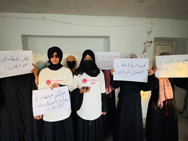 د ښځو د ازادۍ شبکه: په افغانستان کې د ښځو له حضور پرته ریښتینې سوله نه‌شي ټینګېدای