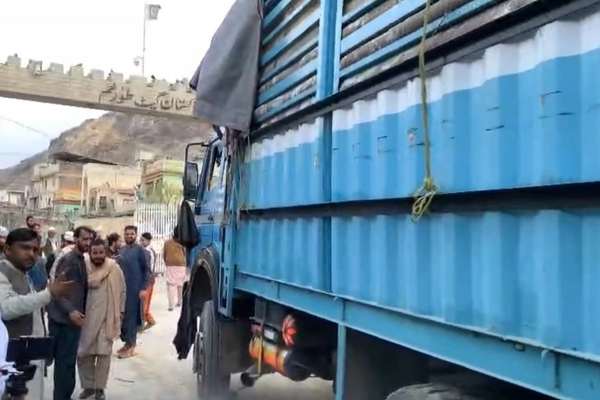 Torkham Border Reopens For Trade & Patients After Nearly A Month Of Closure