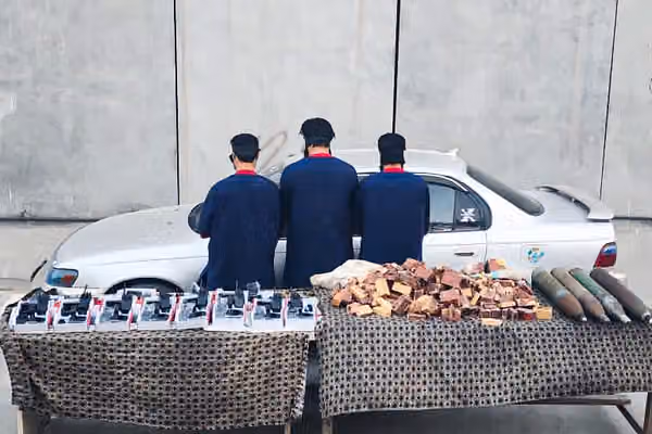 طالبانو په پروان ولایت کې د مهماتو او چاودېدونکو توکو د نیولو خبر ور کړی