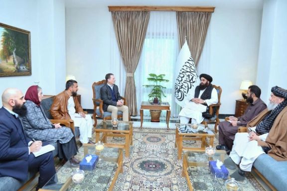 متقي سره صلیب ته: په نورو هېوادونو کې د افغان بندیانو په برخه کې راسره مرسته وکړئ