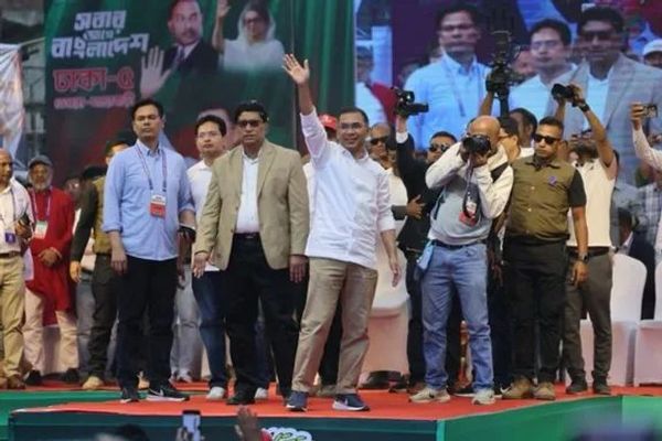 د طارق رحمان په مشرۍ د «بنګلهدېش مليپال ګوند» پارلماني ټاکنې ګټلي