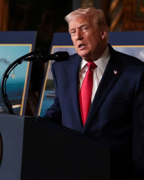 ترامپ از ساخت بزرگترین و قدرتمندترین ناوهای جنگی جهان با نام «کلاس ترامپ» خبر داد