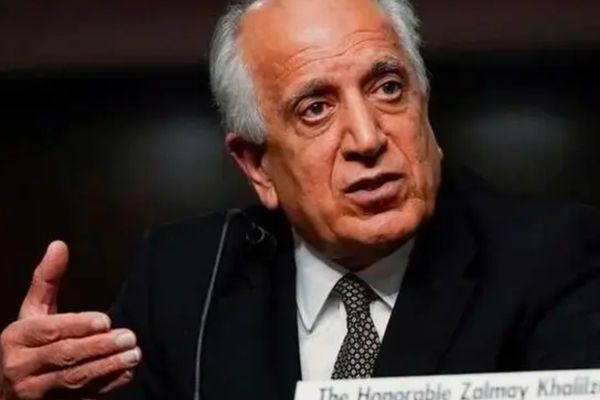 Khalilzad Calls Stanekzai's Remarks Criticising Taliban Leader ‘Hopeful Development’