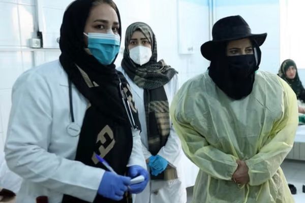 EU Urges Improved Healthcare Access For Afghan Women
