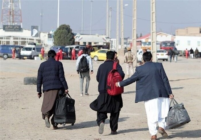 ایران: له تېرکال راهیسې نږدې دوه مېلیونه بې‌اسناده افغان کډوال افغانستان ته ستانه شوي