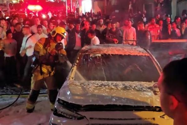 پر بحرین، سعودي عربستان، متحده عربي امارات، عراق او اسراییل د ایران بریدونه لاهم دوام لري