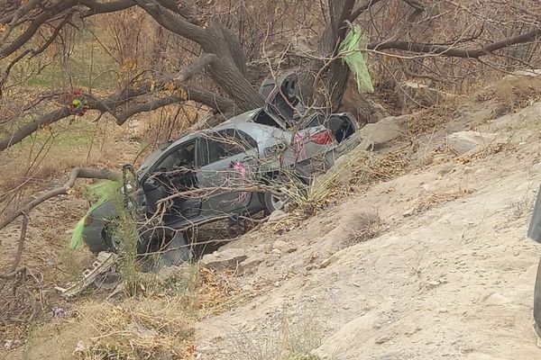 په پروان کې د واده مراسمو پر مهال د ټرافیکي پېښې له امله درېیو کسانو ته مرګژوبله واوښته