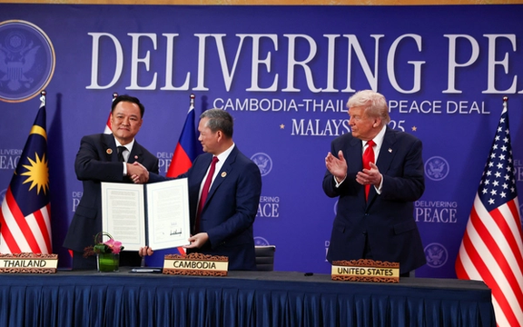 تايلنډ د ماین چاودنې له امله له کمبوډيا سره د سولې تړون وځنډاوه