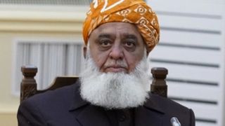 آیا 'پدر معنوی طالبان' روابط این گروه با اسلامآباد را احیا خواهد کرد؟