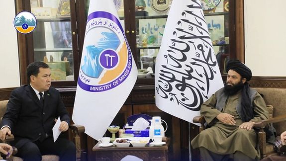 رئیس پروژه تاپی و وزیر معادن طالبان بر تسریع کار پروژه تاپی تاکید کردند