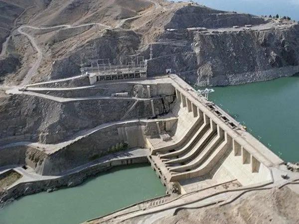 عضو مجلس ایران: جمهوری اسلامی از همه توان خود برای گرفتن حقابه استفاده نمی‌کند