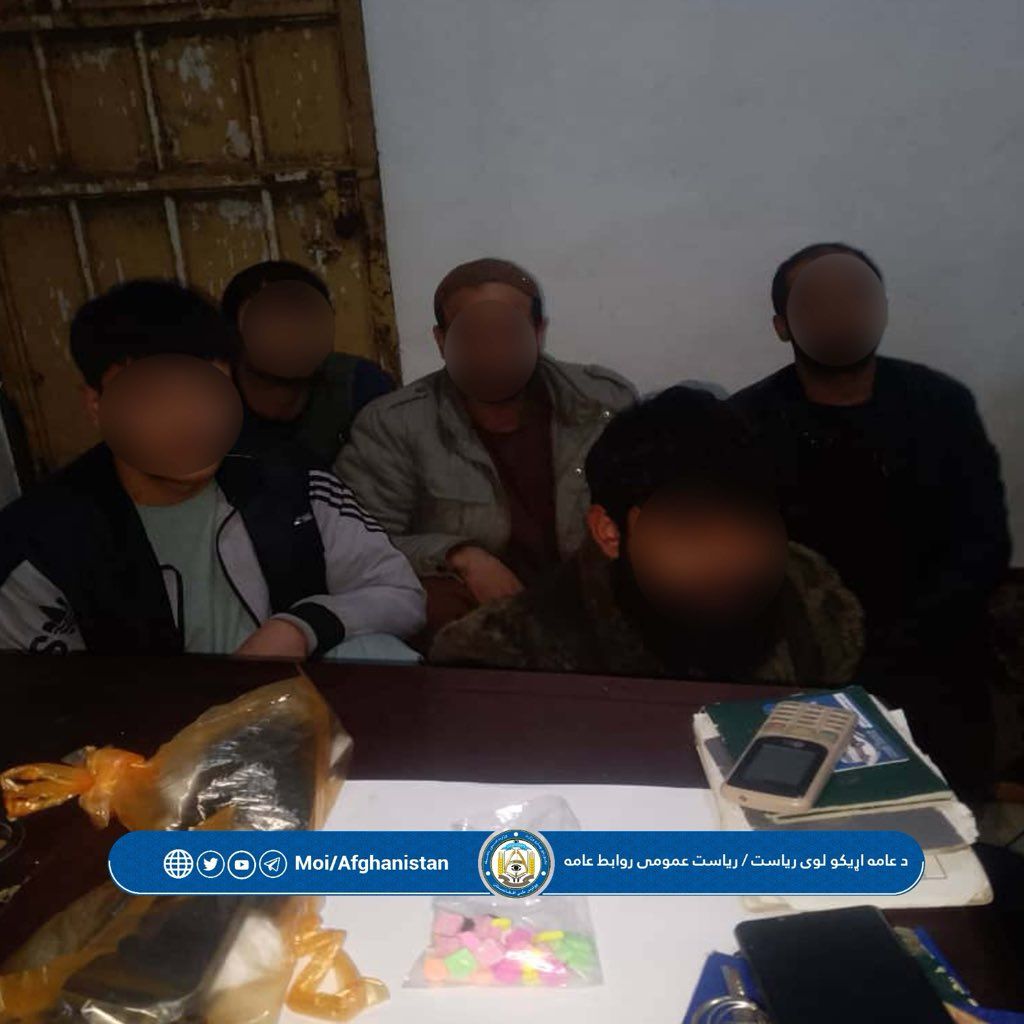 طالبان: په کابل کې مو د مخدره توکو د قاچاق او خرڅلاو په تور ۶۳ کسان نیولي