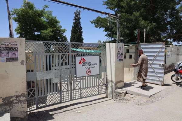 پزشکان بدون مرز از وضعیت صحی مهاجران افغان در پاکستان ابراز نگرانی کرد