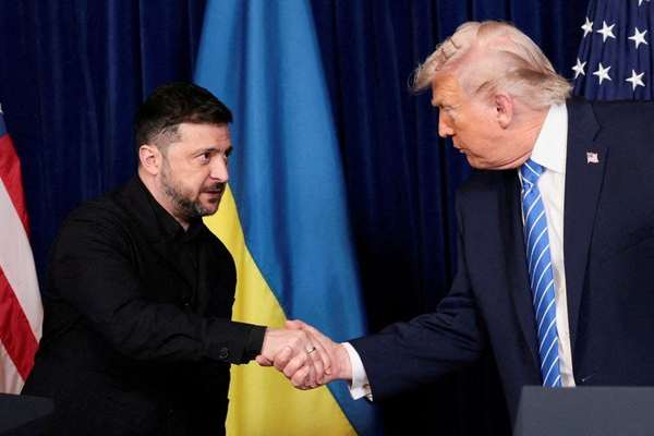 ټرمپ: د اوکراین د جګړې په اړه د خبرو ښه پرمختګ روان دی