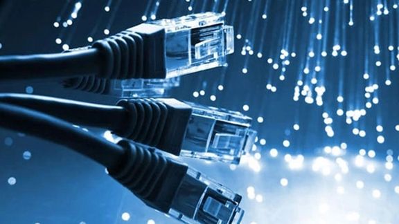 د کابل اوسېدونکي د مخابراتي شبکو له لوړو بیو او ټیټ کیفیت څخه شکایت کوي