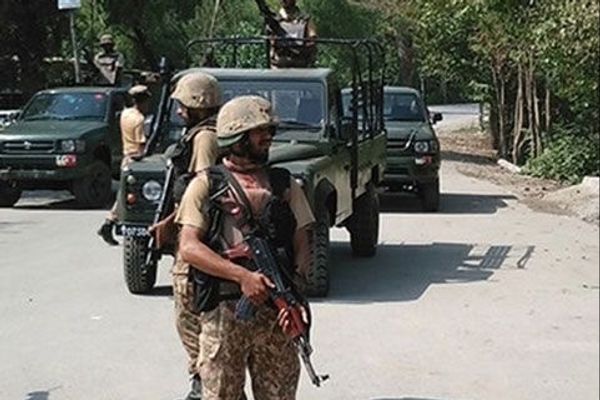 ارتش پاکستان از کشته شدن ۱۷ جنگجو در بلوچستان خبر داد