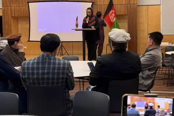 ملي مرکې بنسټ په اسټرالیا د افغانستان د روان بحراني وضعیت په تړاو غونډه کړې