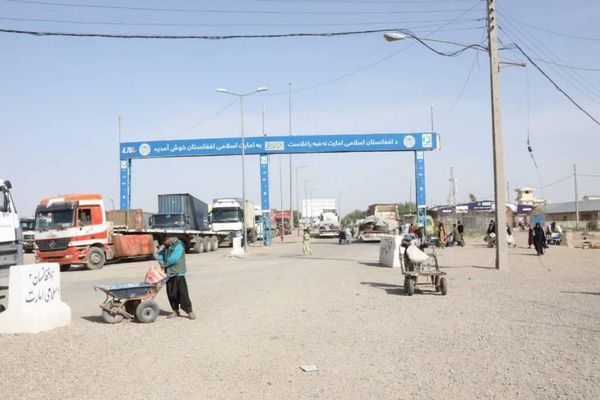 طالبانو په اسلامکلا کې د ۴۰۰ زره ډالرو د قاچاق د مخنیوي خبر ورکړی