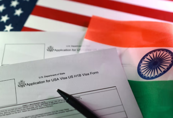 تحذير أميركي للهنود من "سياحة الولادة"