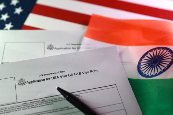 تحذير أميركي للهنود من "سياحة الولادة"