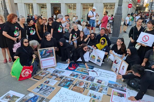 افغان فعالان؛ د طالبانو تر واک لاندې افغانستان په یو ظالمانه چاپيریال بدل شوی